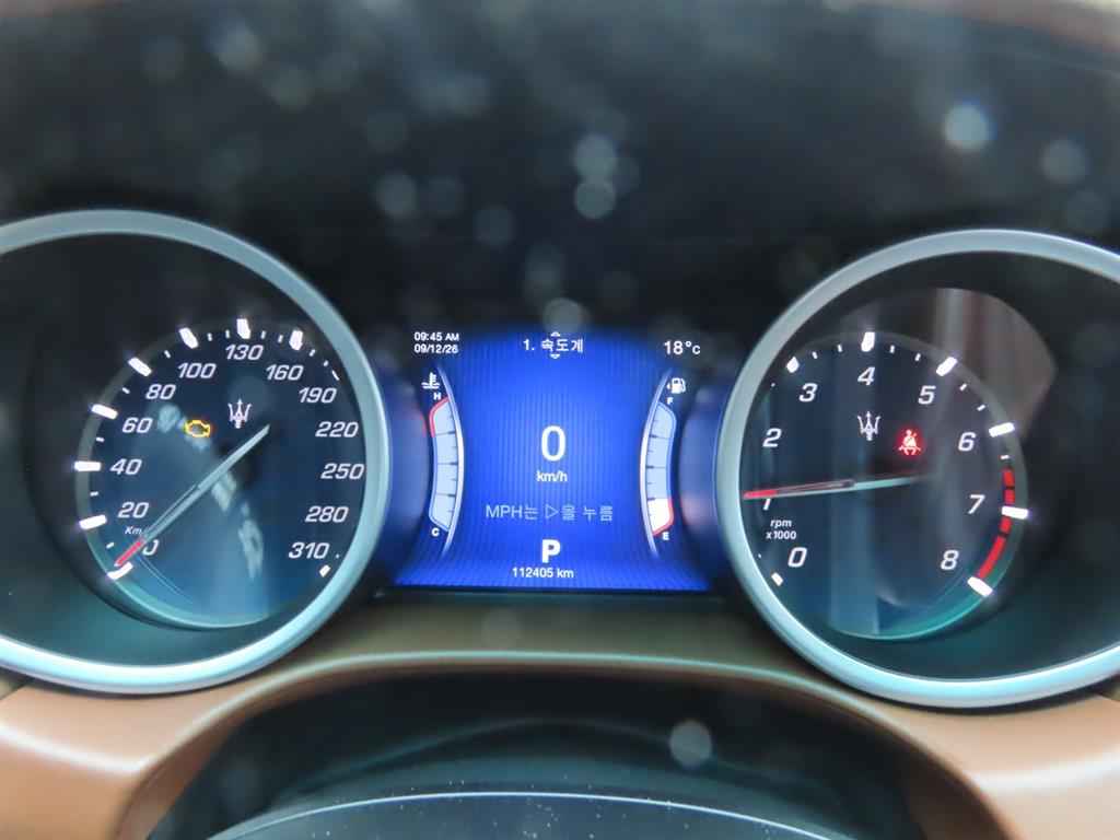 Maserati Ghibli — photo 08