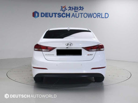 Hyundai Avante — photo 04