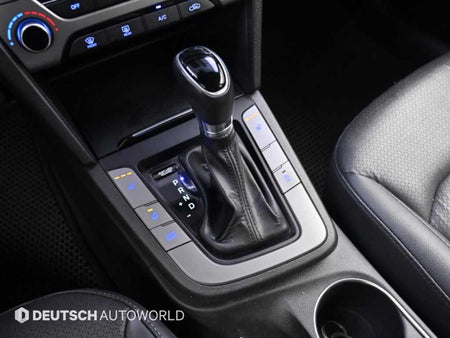 Hyundai Avante — photo 09