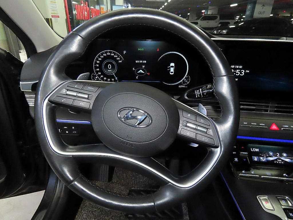 Hyundai Grandeur — photo 08