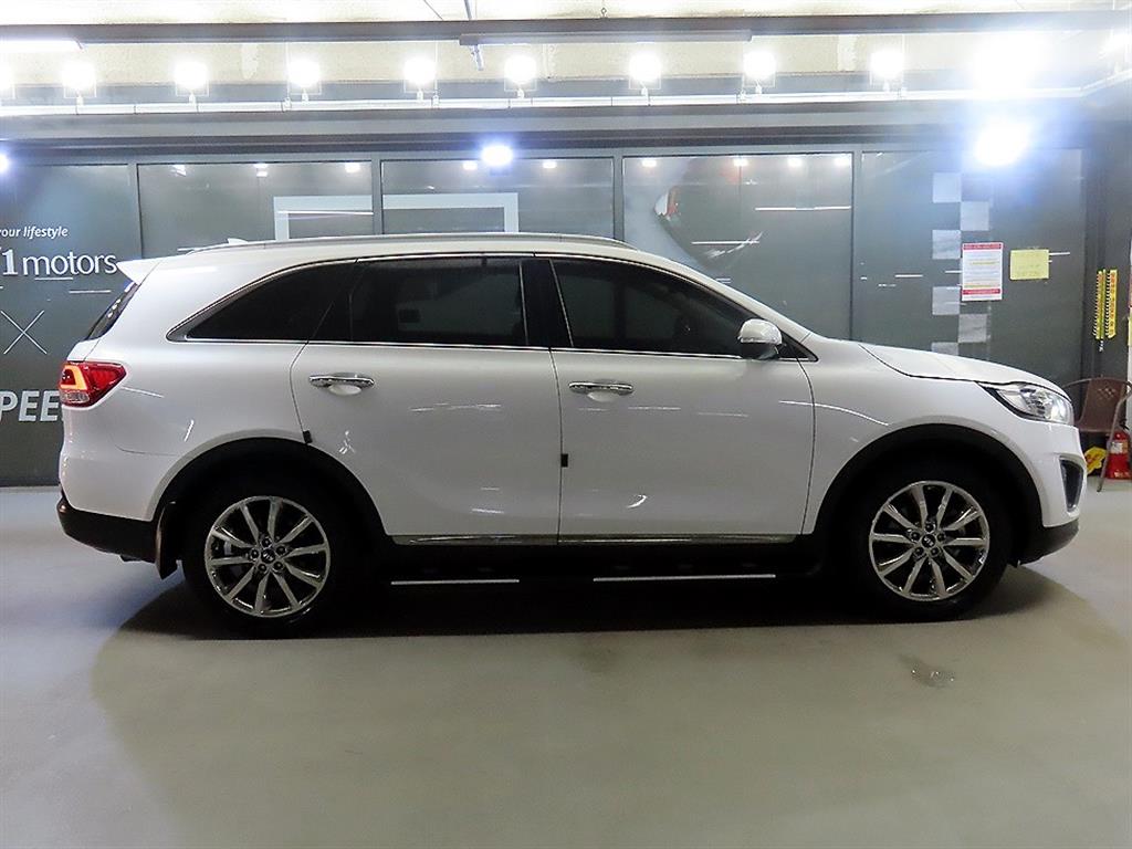 Kia Sorento — photo 03