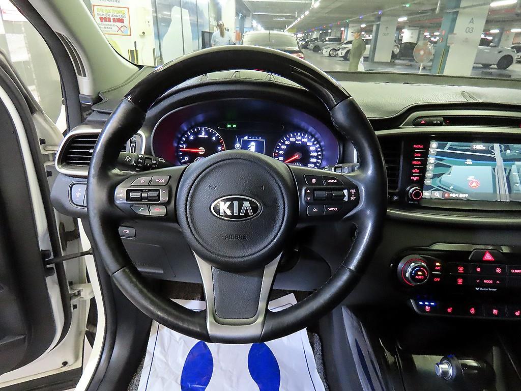 Kia Sorento — photo 08