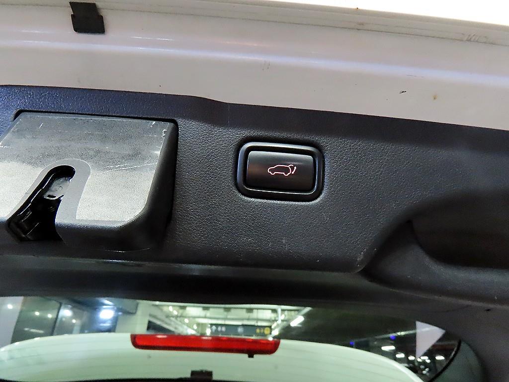 Kia Sorento — photo 15