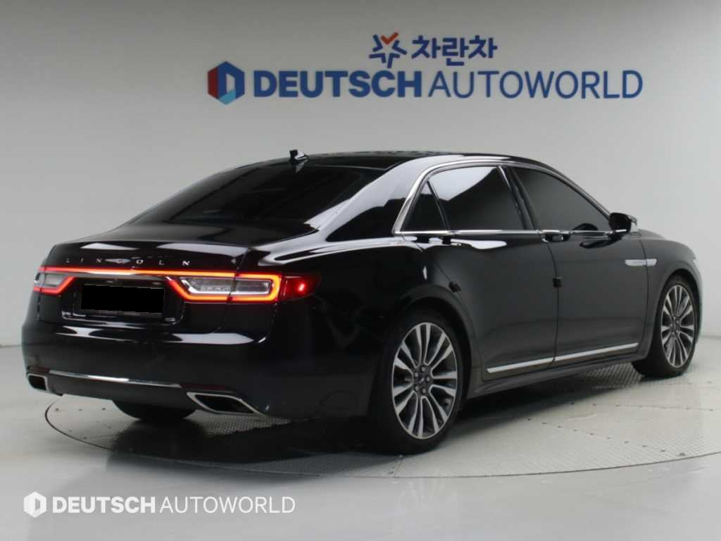 Lincoln Continental — photo 02