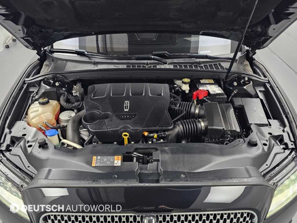 Lincoln Continental — photo 06