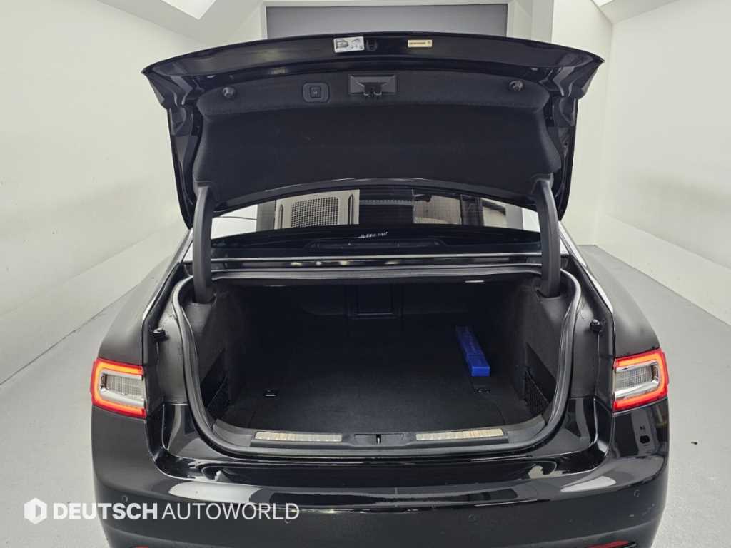 Lincoln Continental — photo 19