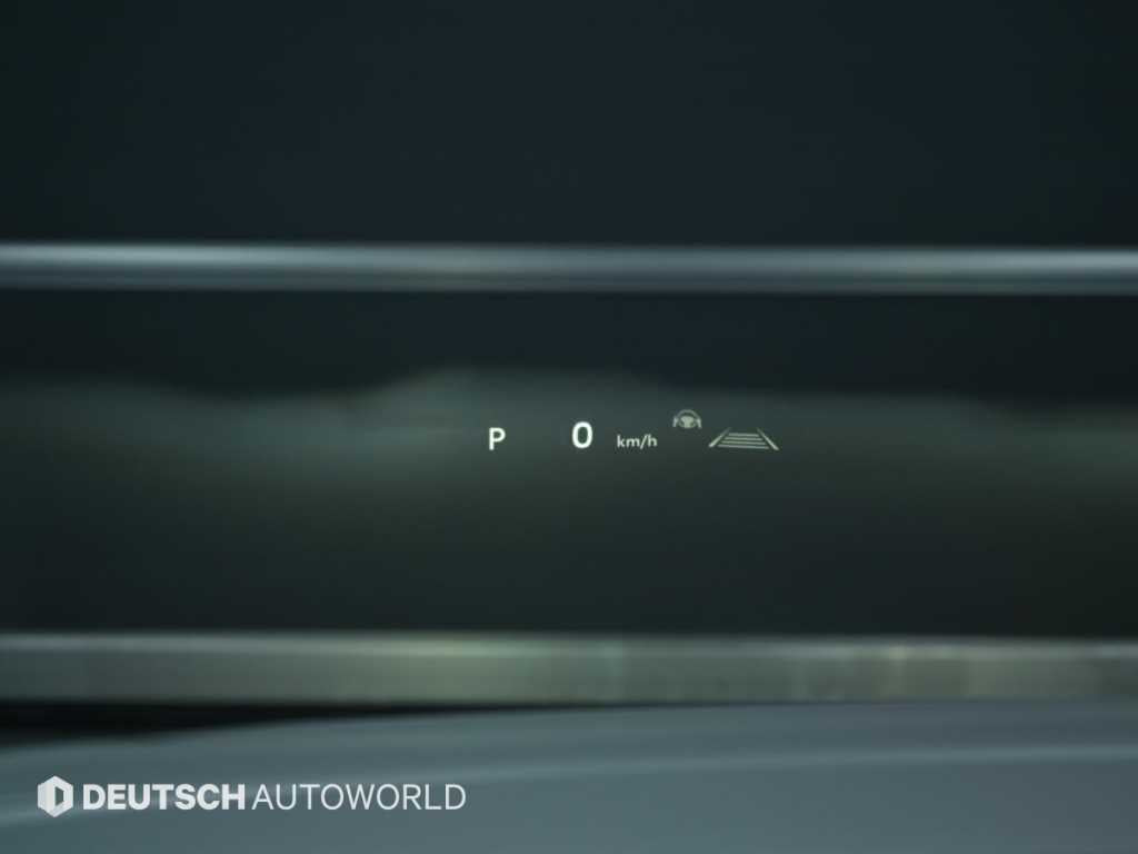 Toyota Camry — photo 17