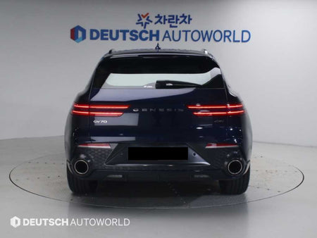 Genesis GV70 — photo 04