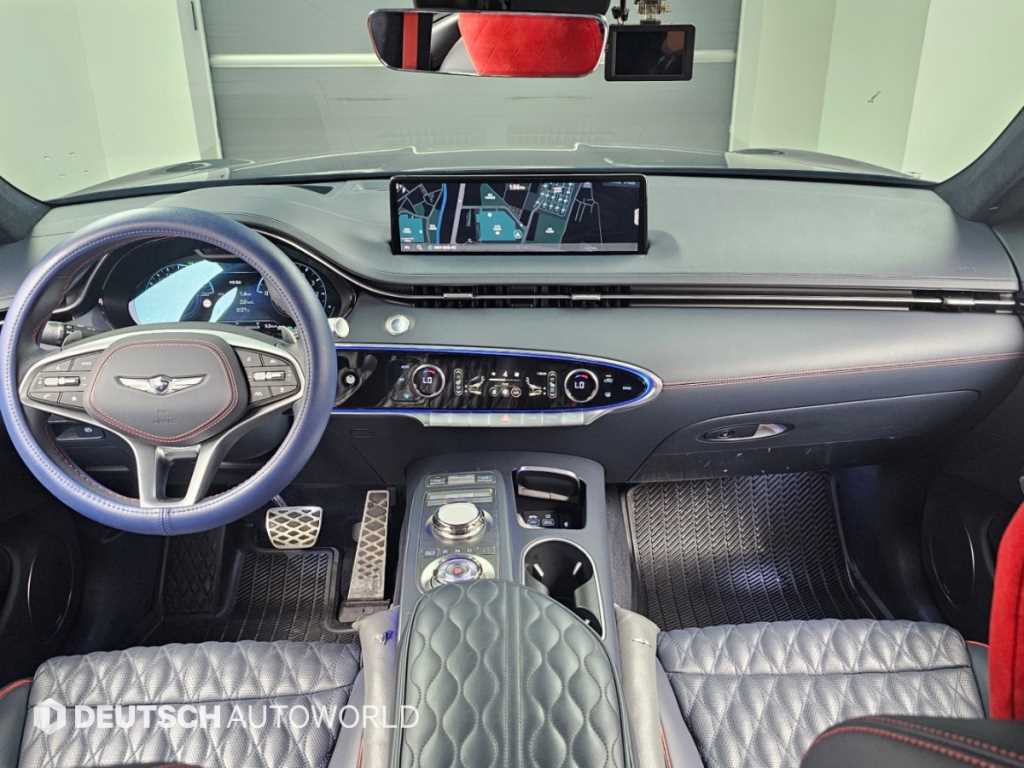 Genesis GV70 — photo 07