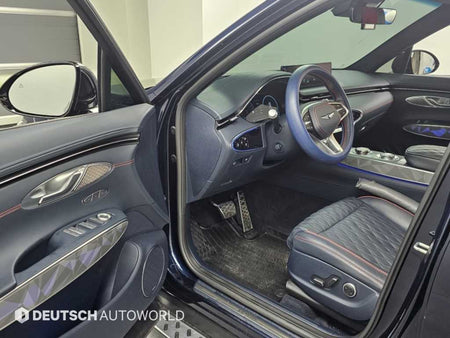 Genesis GV70 — photo 11