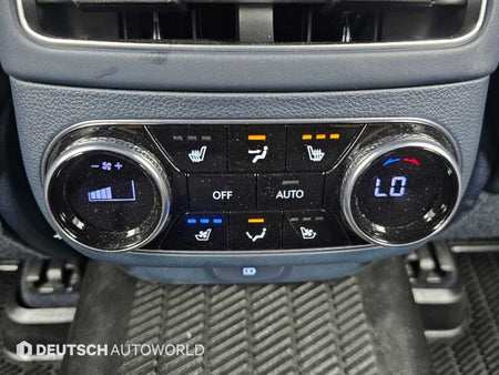 Genesis GV70 — photo 16