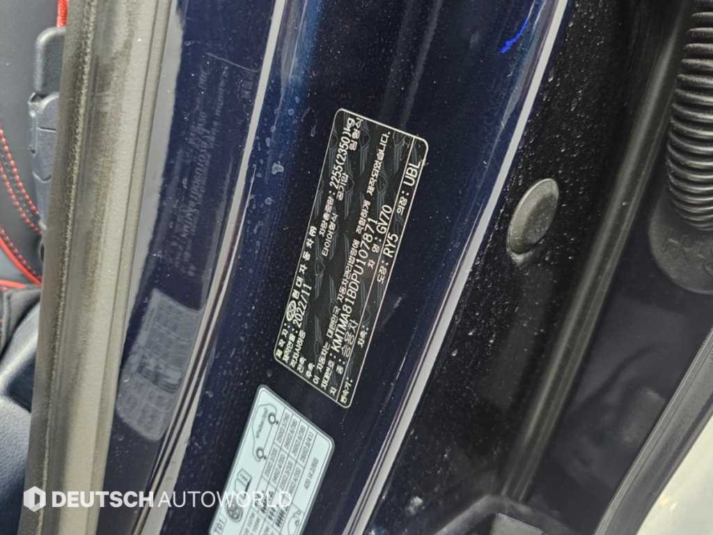 Genesis GV70 — photo 20