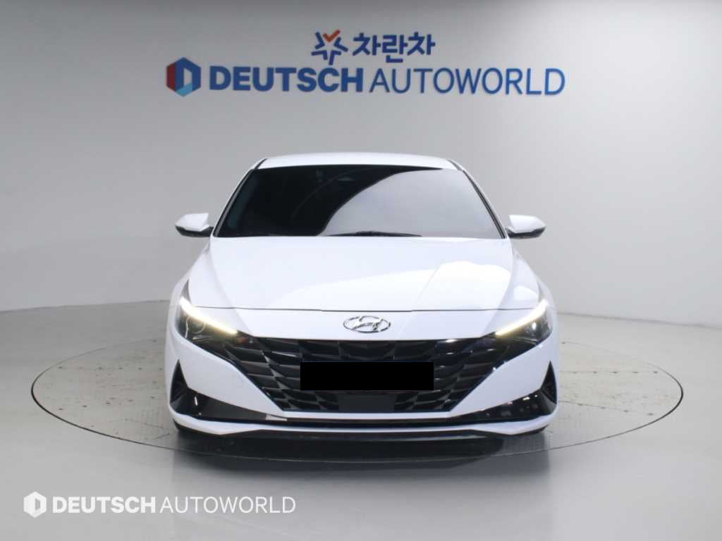 Hyundai Avante — photo 03