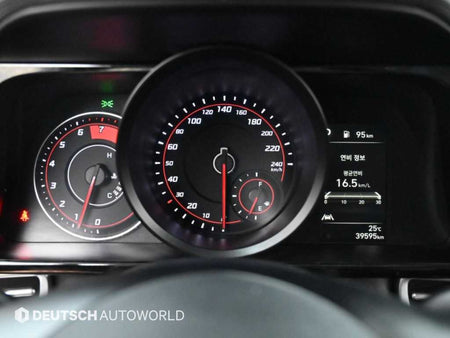 Hyundai Avante — photo 08
