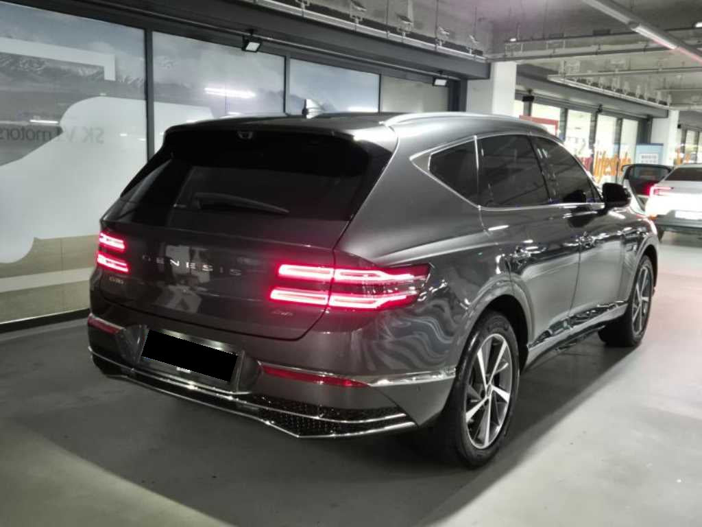Genesis GV80 — photo 04
