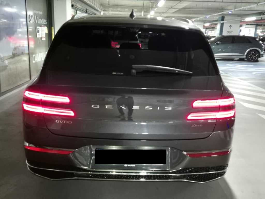 Genesis GV80 — photo 05