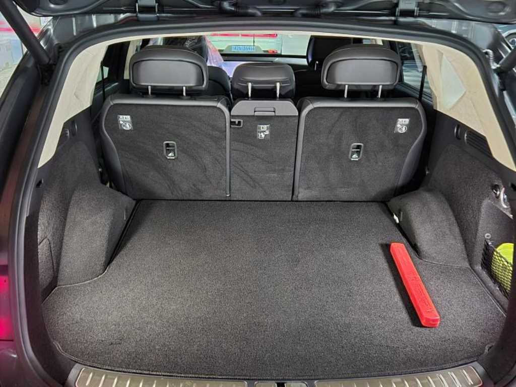 Genesis GV80 — photo 06