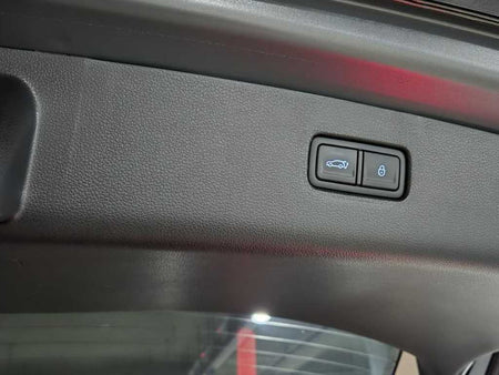 Genesis GV80 — photo 07