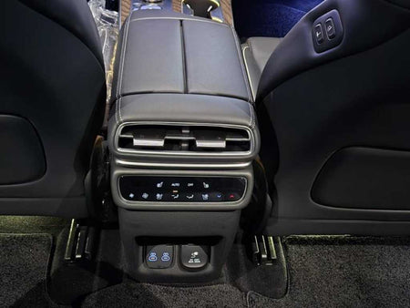 Genesis GV80 — photo 13
