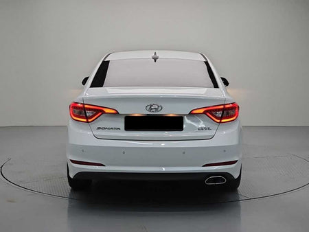 Hyundai Sonata — photo 03