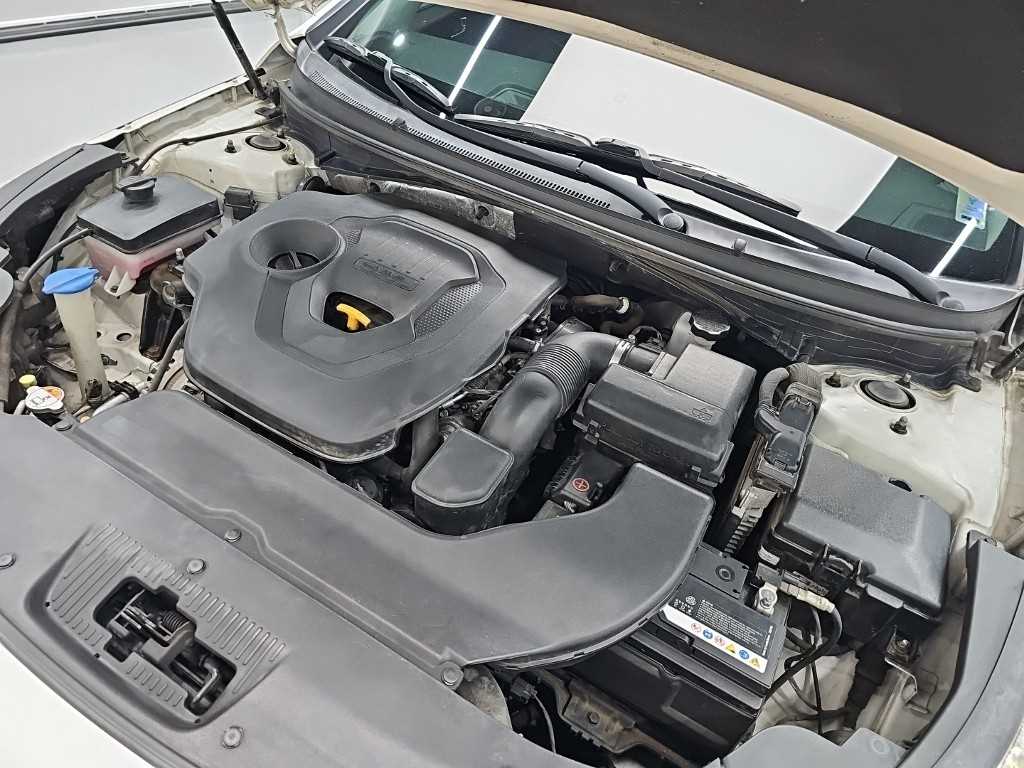 Hyundai Sonata — photo 05