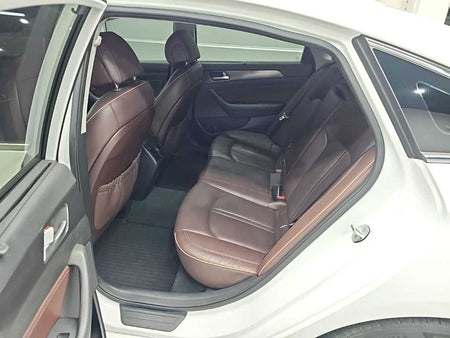 Hyundai Sonata — photo 12