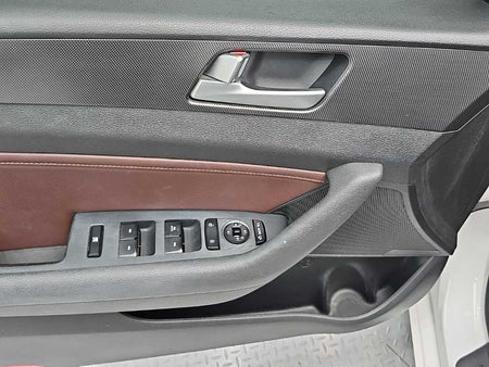 Hyundai Sonata — photo 17