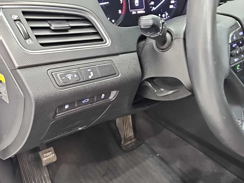 Hyundai Sonata — photo 18
