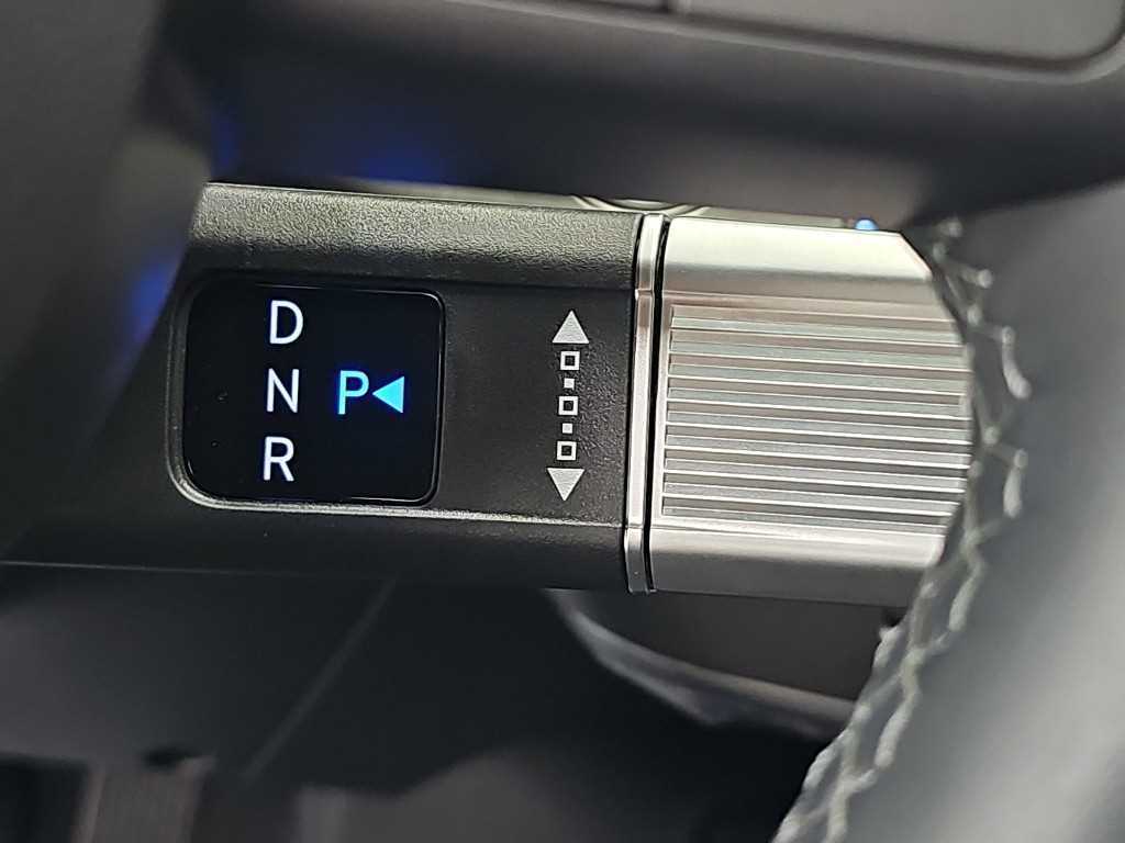 Hyundai Kona — photo 08