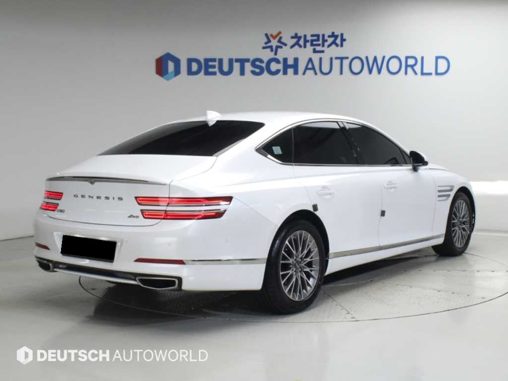 Genesis G80 — photo 02