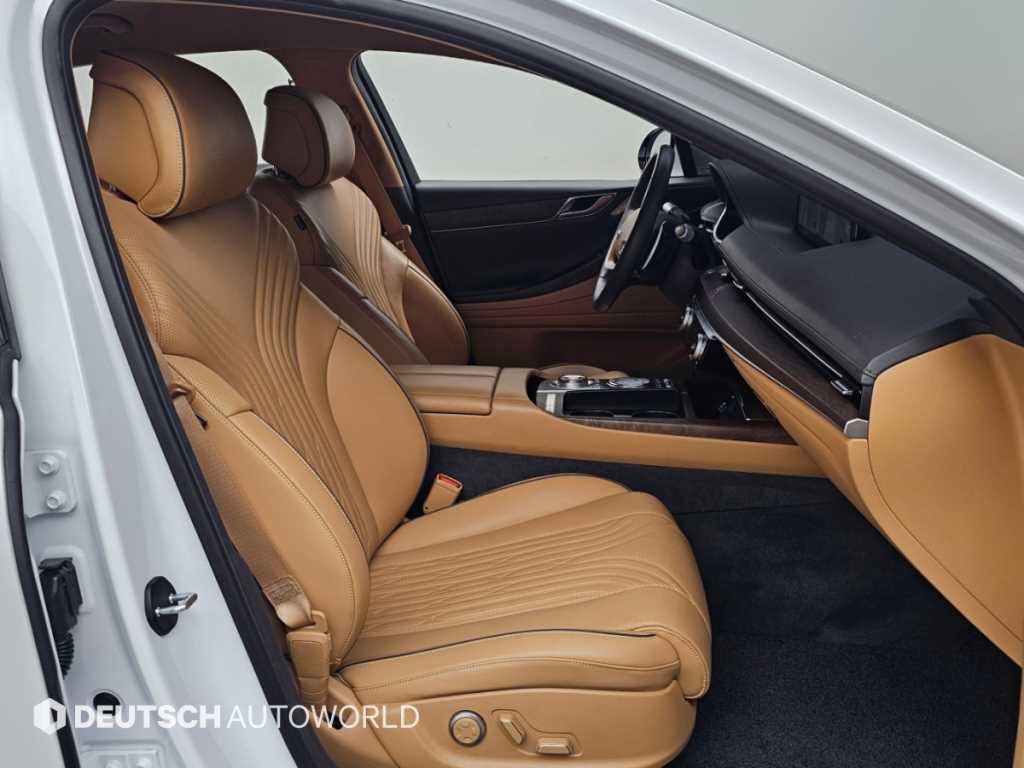 Genesis G80 — photo 11