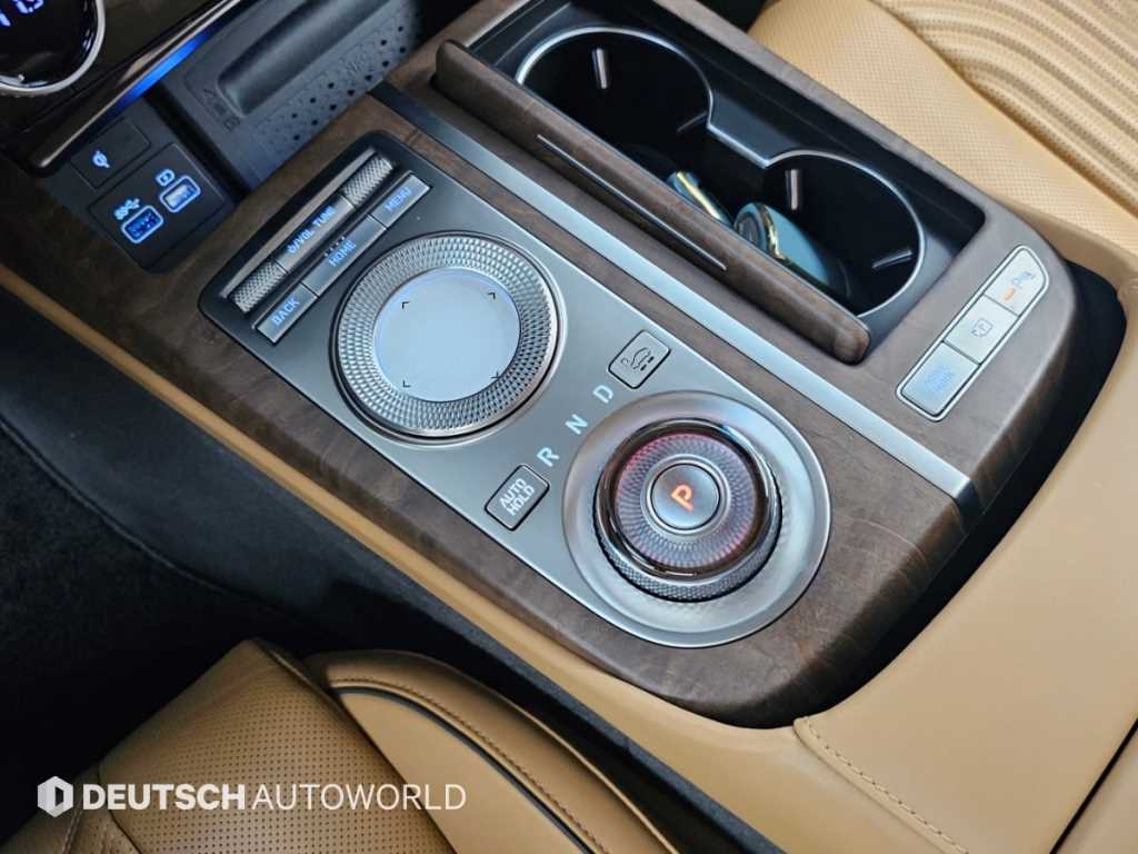 Genesis G80 — photo 18