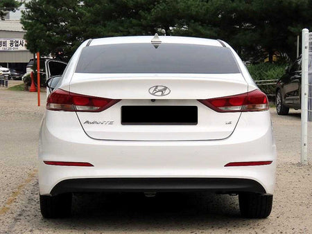 Hyundai Avante — photo 04