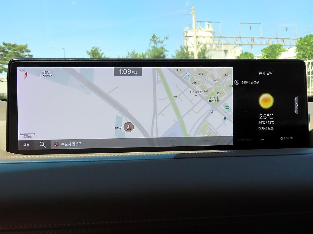 Genesis GV80 — photo 14