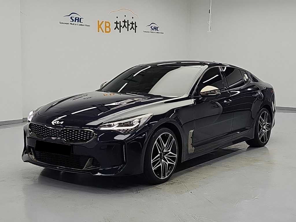Kia Stinger — photo 01