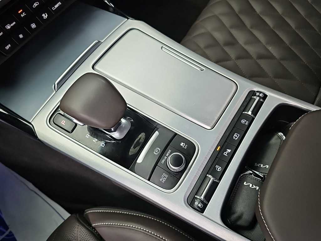 Kia Stinger — photo 08