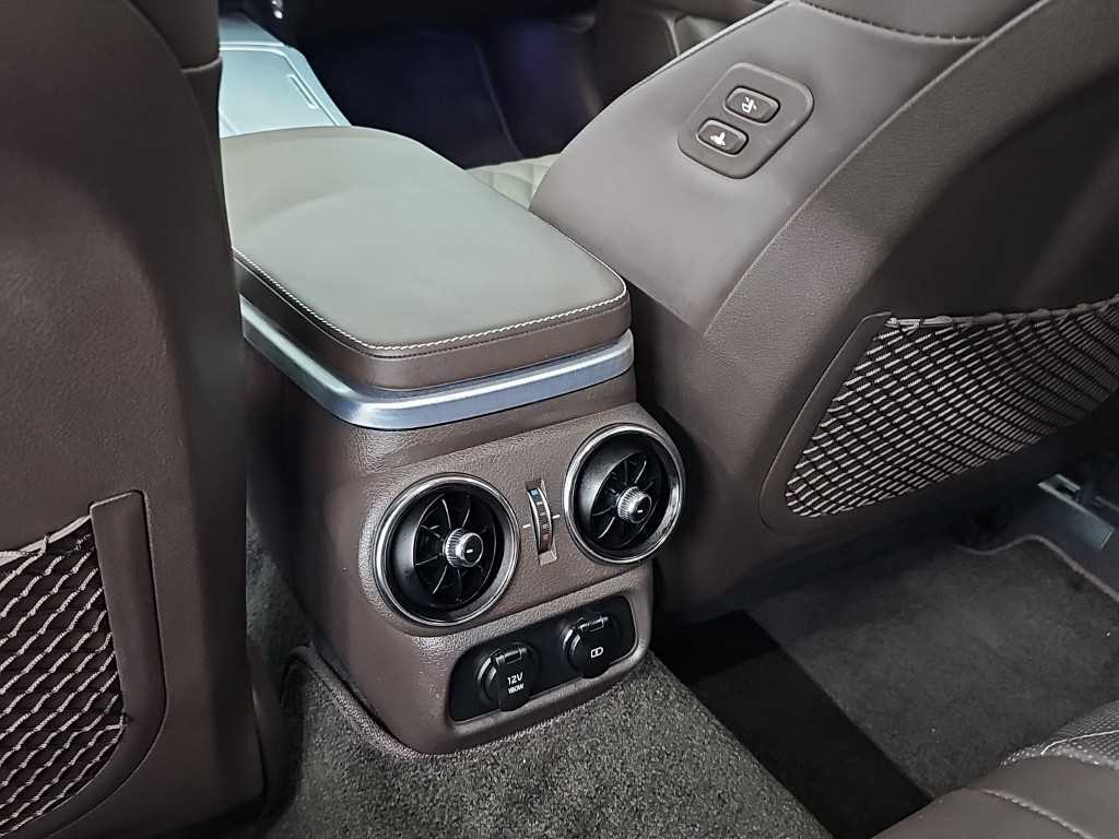 Kia Stinger — photo 13