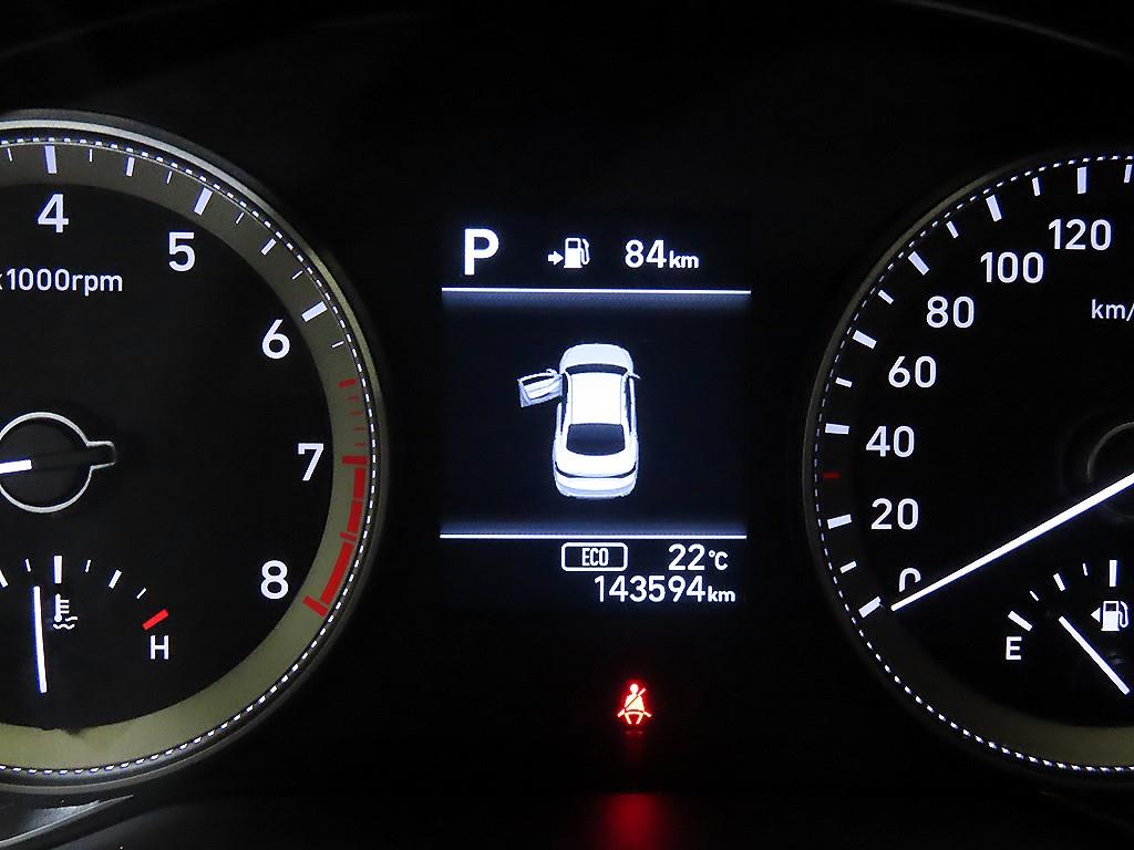 Hyundai Grandeur — photo 09