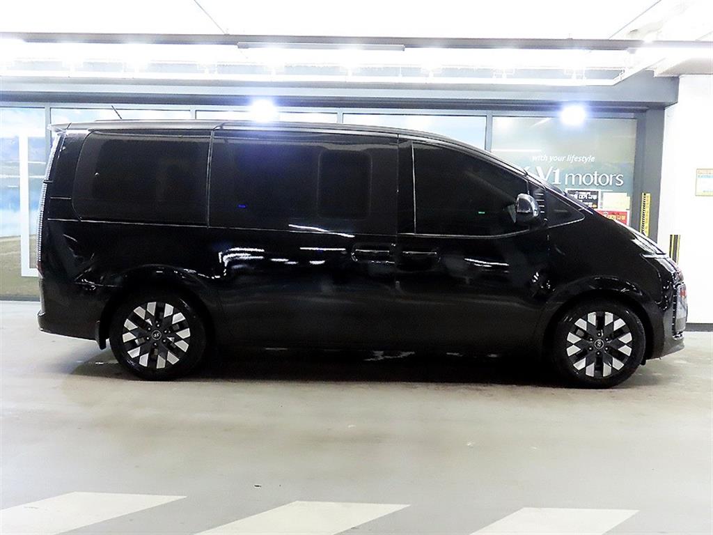 Hyundai Staria — photo 03