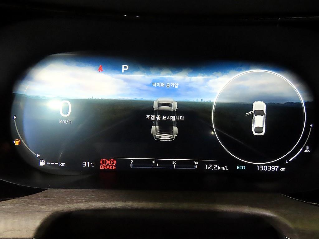 Kia K5 — photo 09