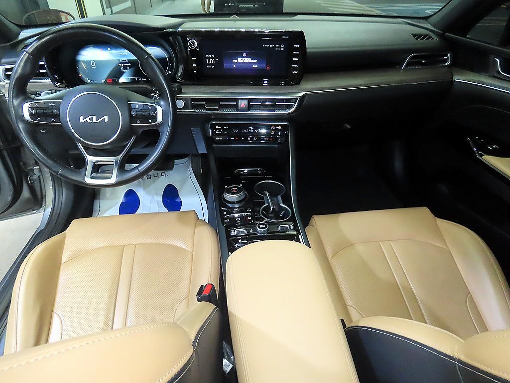 Kia K5 — photo 10
