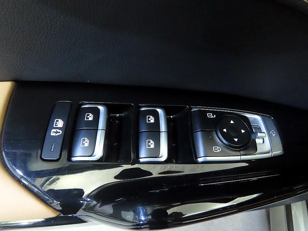 Kia K5 — photo 13