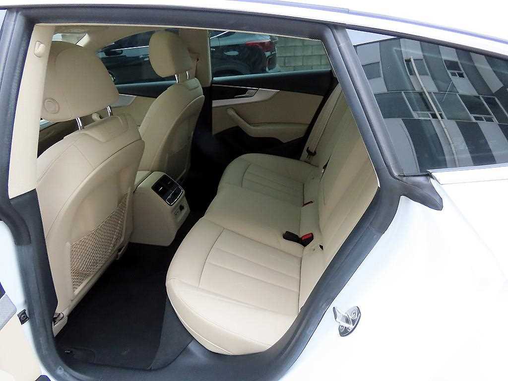Audi A5 — photo 06