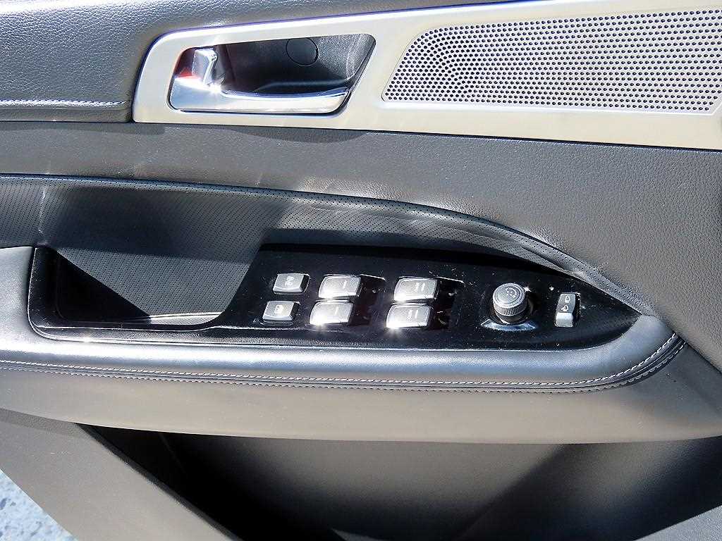 KGM Rexton — photo 11