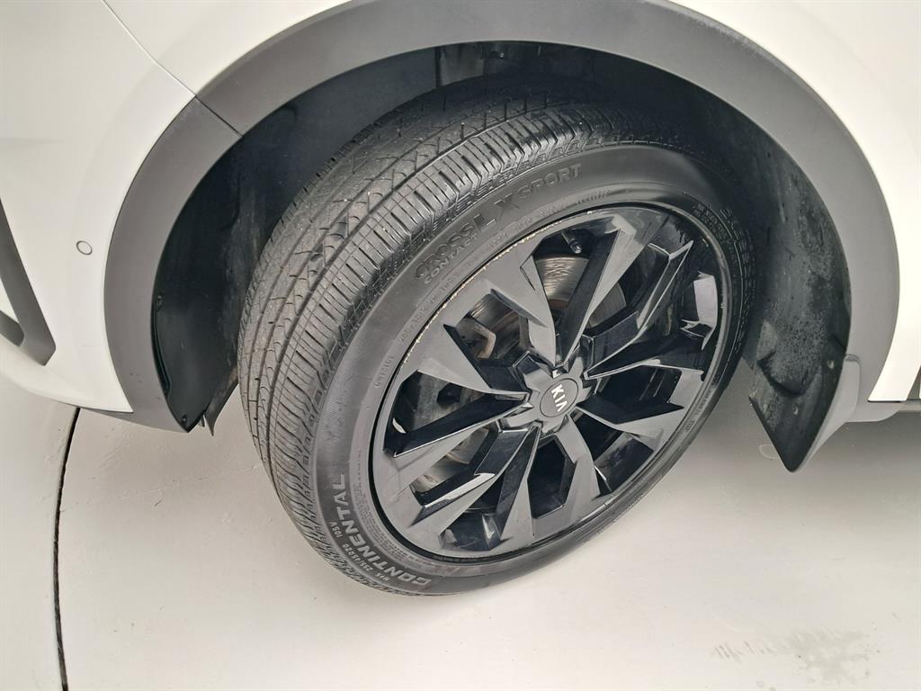Kia Sorento — photo 20