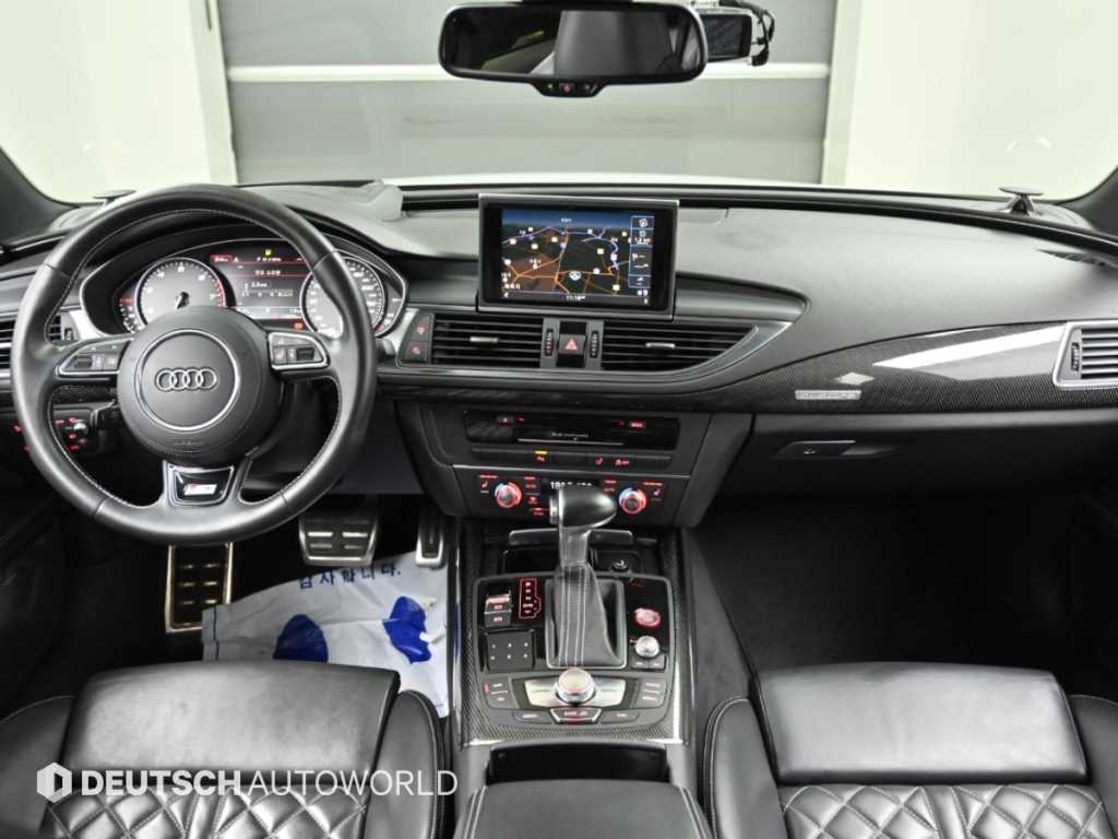 Audi S7 — photo 07