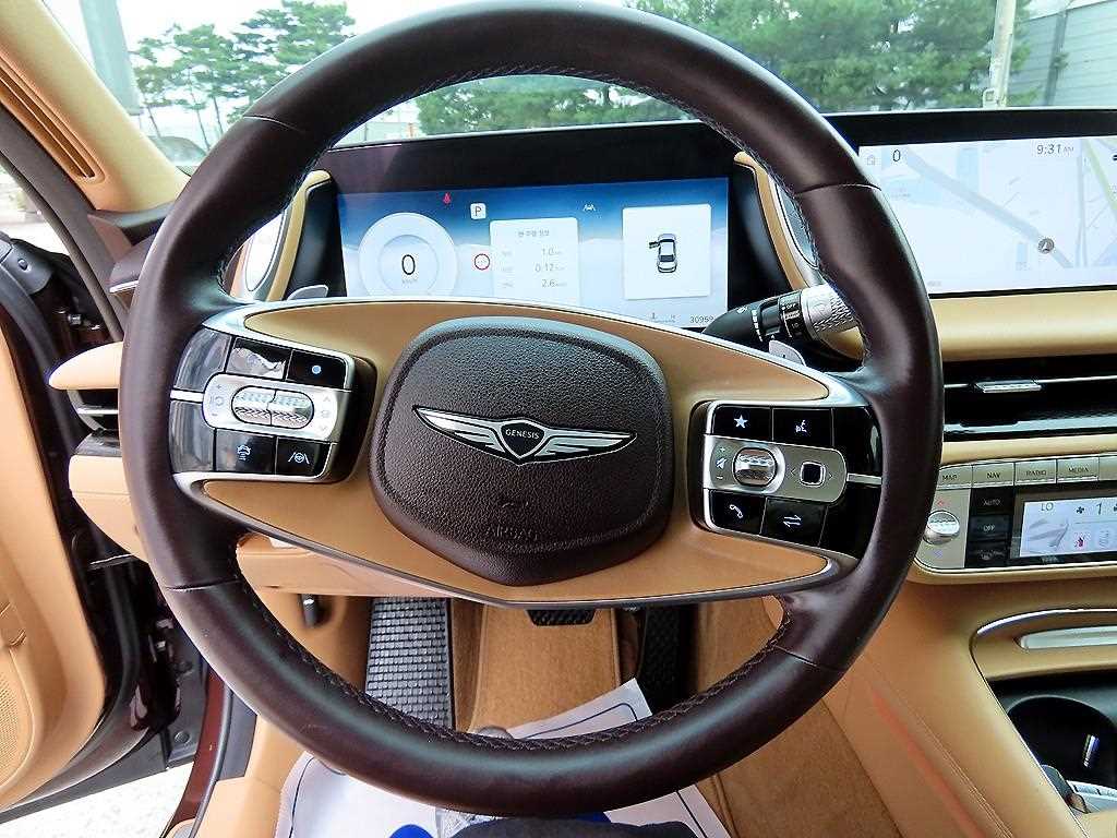 Genesis G90 — photo 08