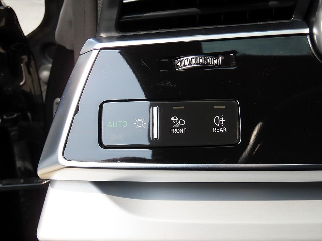 Audi Q8 — photo 13