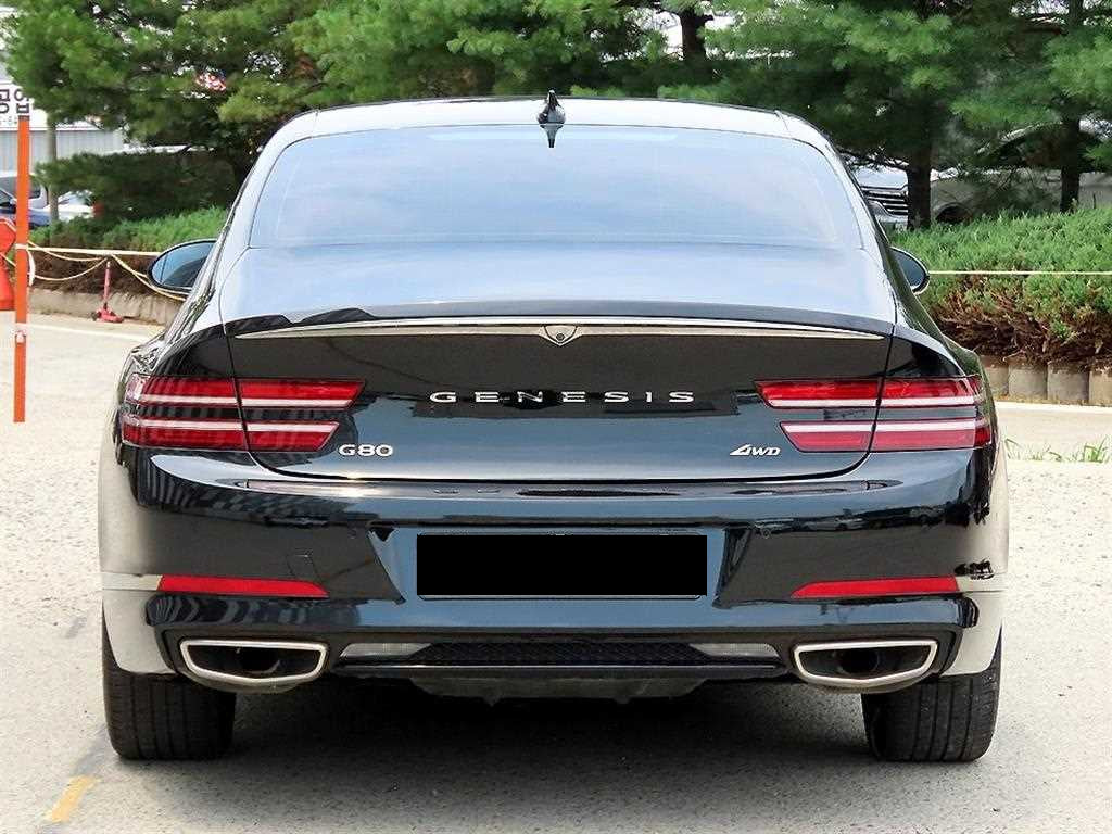Genesis G80 — photo 04