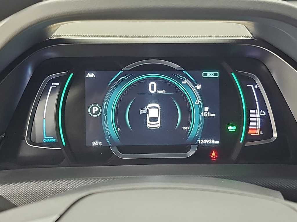 Hyundai Ioniq — photo 07